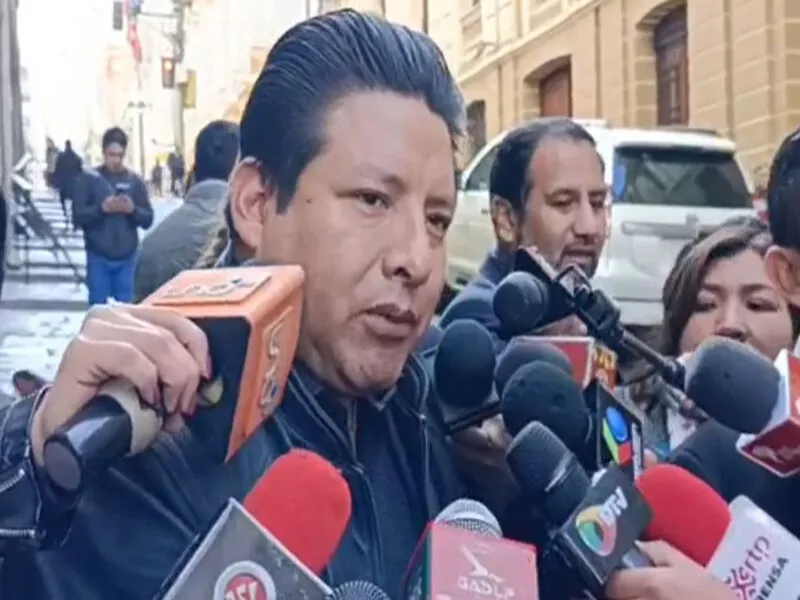 El gobernador Santos Quispe