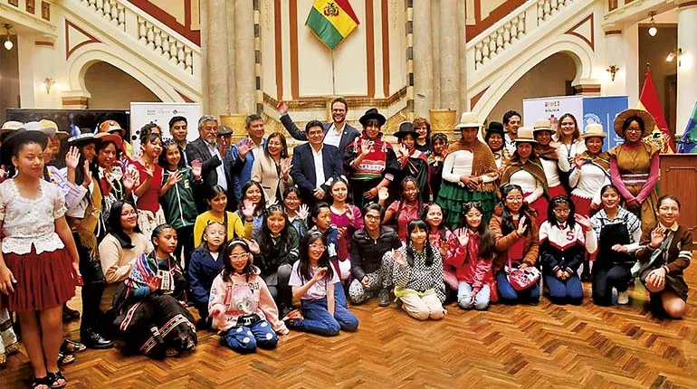 Unas 50 niñas y adolescentes participaron en la inauguración.