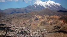 La Paz con Illimani al fondo