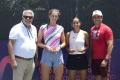 Foto con sus trofeos. Crédito: Fedotenis 3